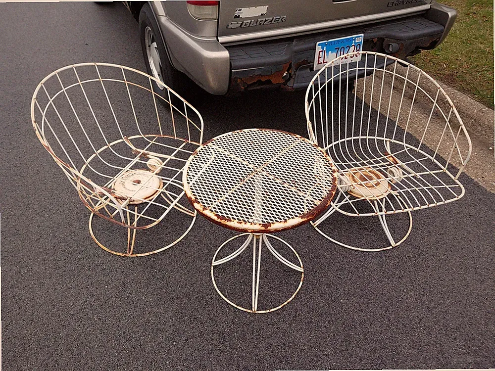 Homecrest Barrel Chair Lounge Chairs Retro Swivel + Table NEED WORK!