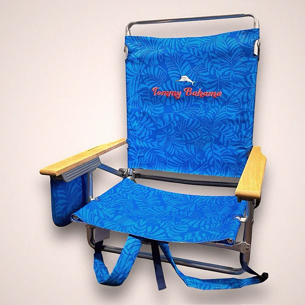 Tommy Bahama Chair 5 Position Classic Lay Flat Folding Beach Chair Backpack